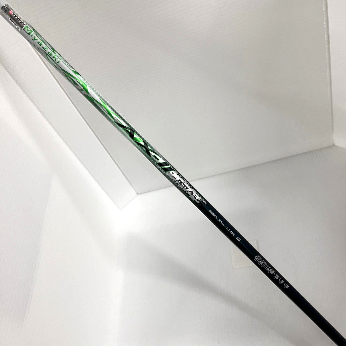 XXIO
Driver XXIO (2022) eks White 9.5° Stiff Miyazaki AX-2(DR)