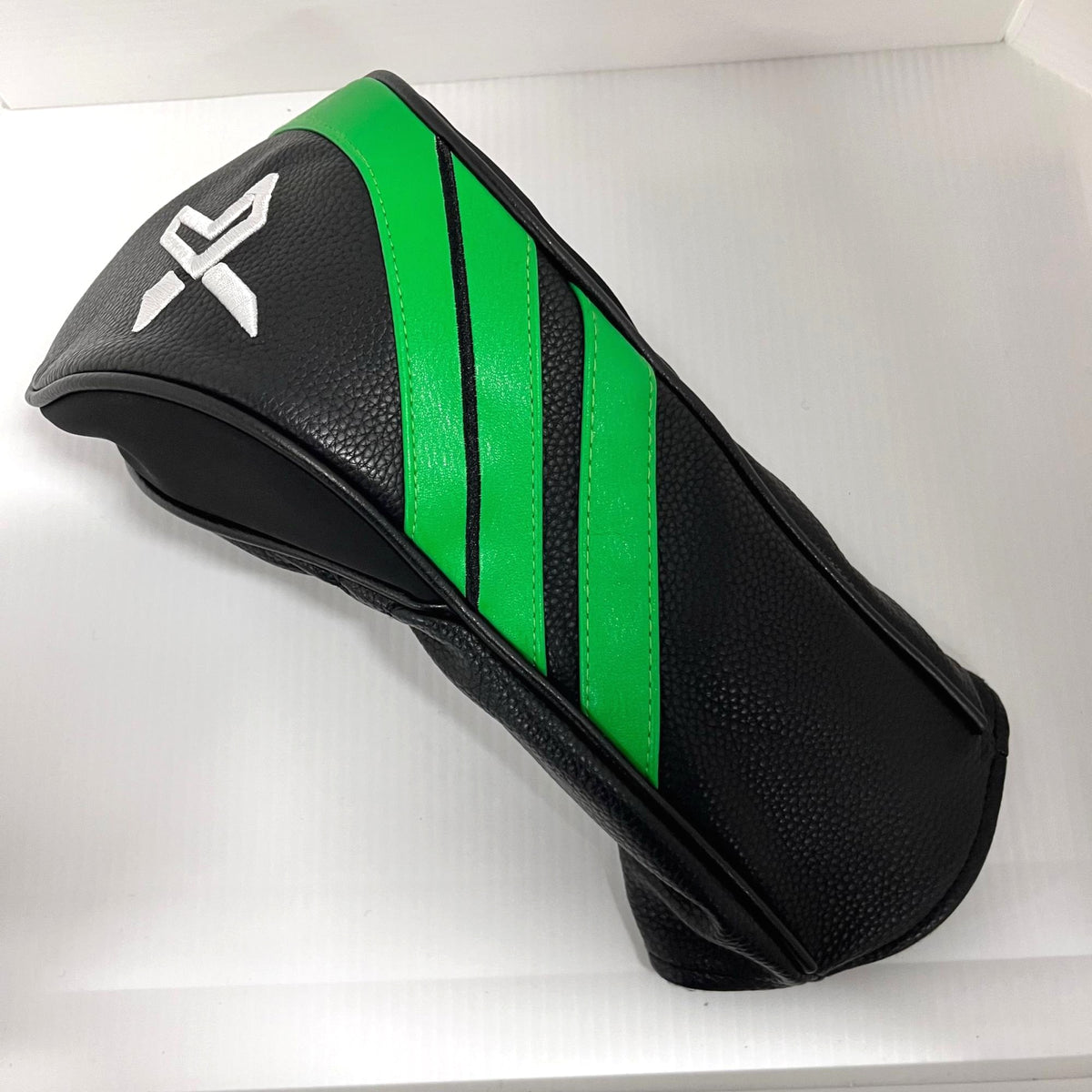 XXIO
Driver XXIO (2022) eks White 9.5° Stiff Miyazaki AX-2(DR)