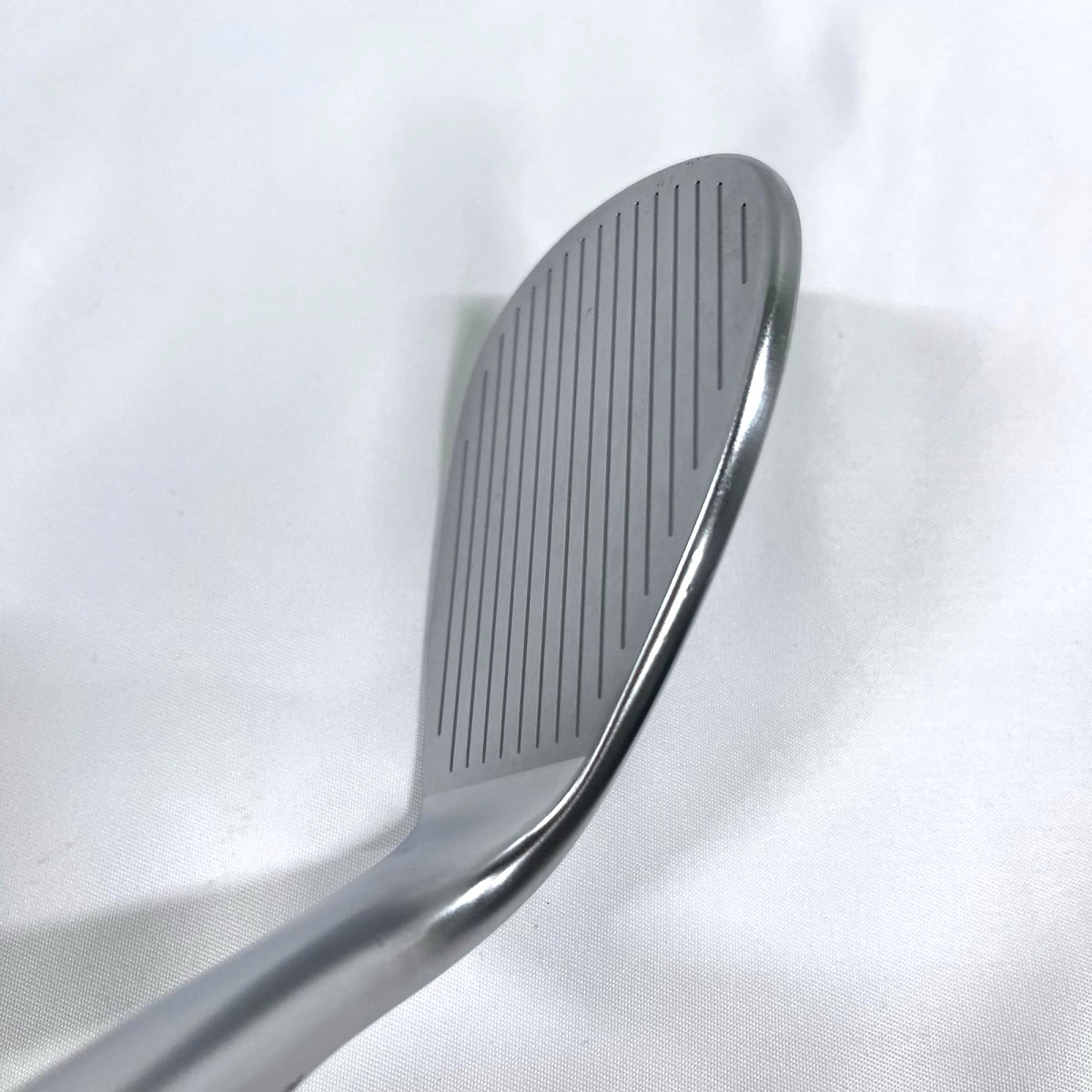 Cobra Wedge KING SB WEDGE(2023) 56° Stiff Dynamic Gold 105