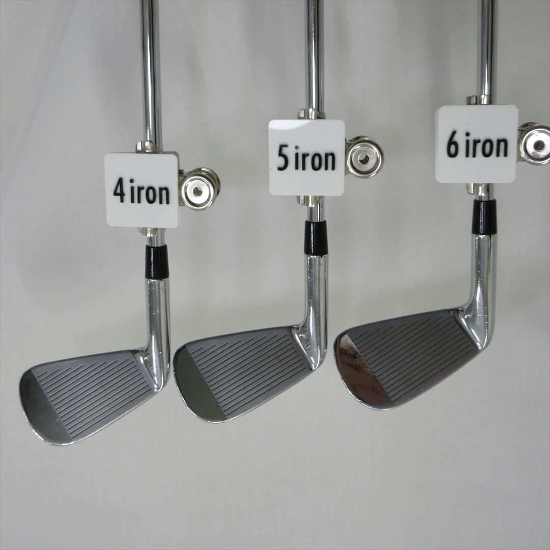 TaylorMade Iron Set Taylor Made P 7TW Stiff Dynamic Gold S200 7 pieces: