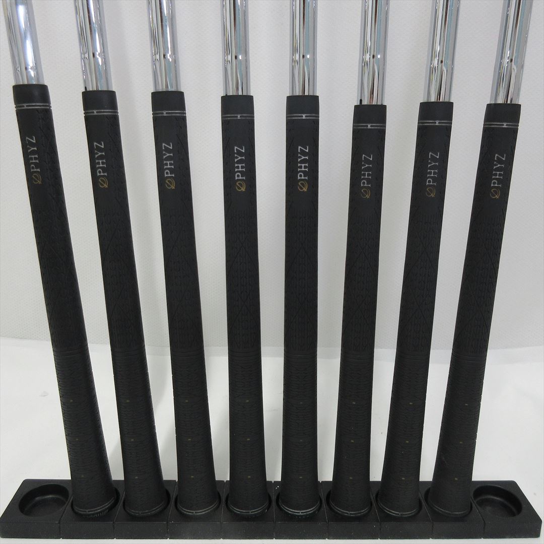 Bridgestone Iron Set PHYZ -2013 Stiff NS PRO 900GH Weight Flow 8 pieces