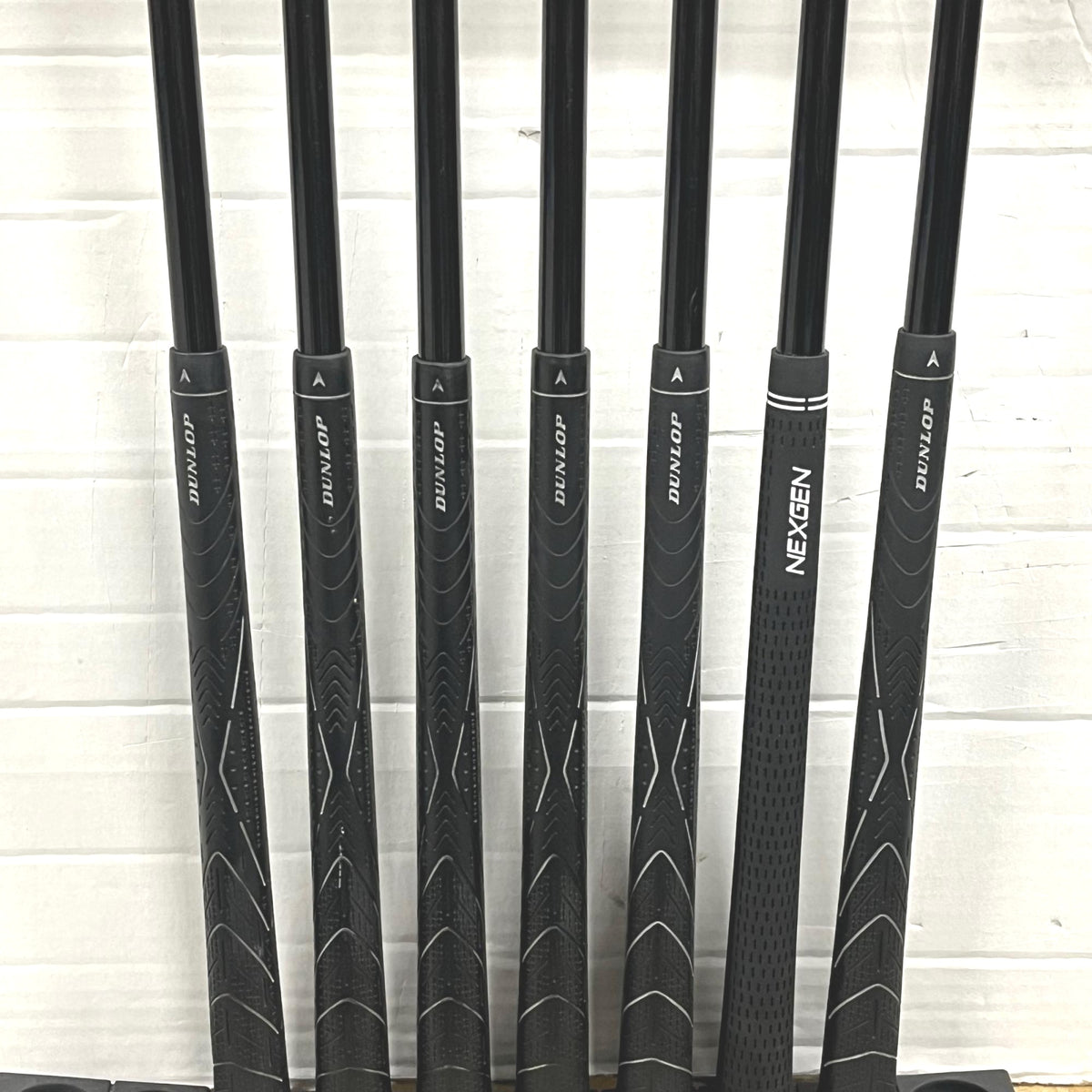 XXIO
 Iron Set XXIO TOUR SPECIAL XXIO MP100 (Irons) 7 pieces Men