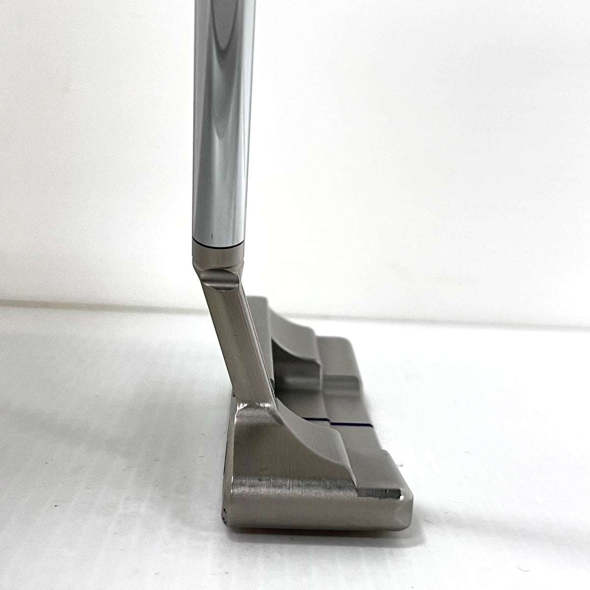Titleist Putter SCOTTY CAMERON CHAMPIONS CHOICE BUTTON BACK NEWPORT 2.5 PLUS(2023) 33 inch