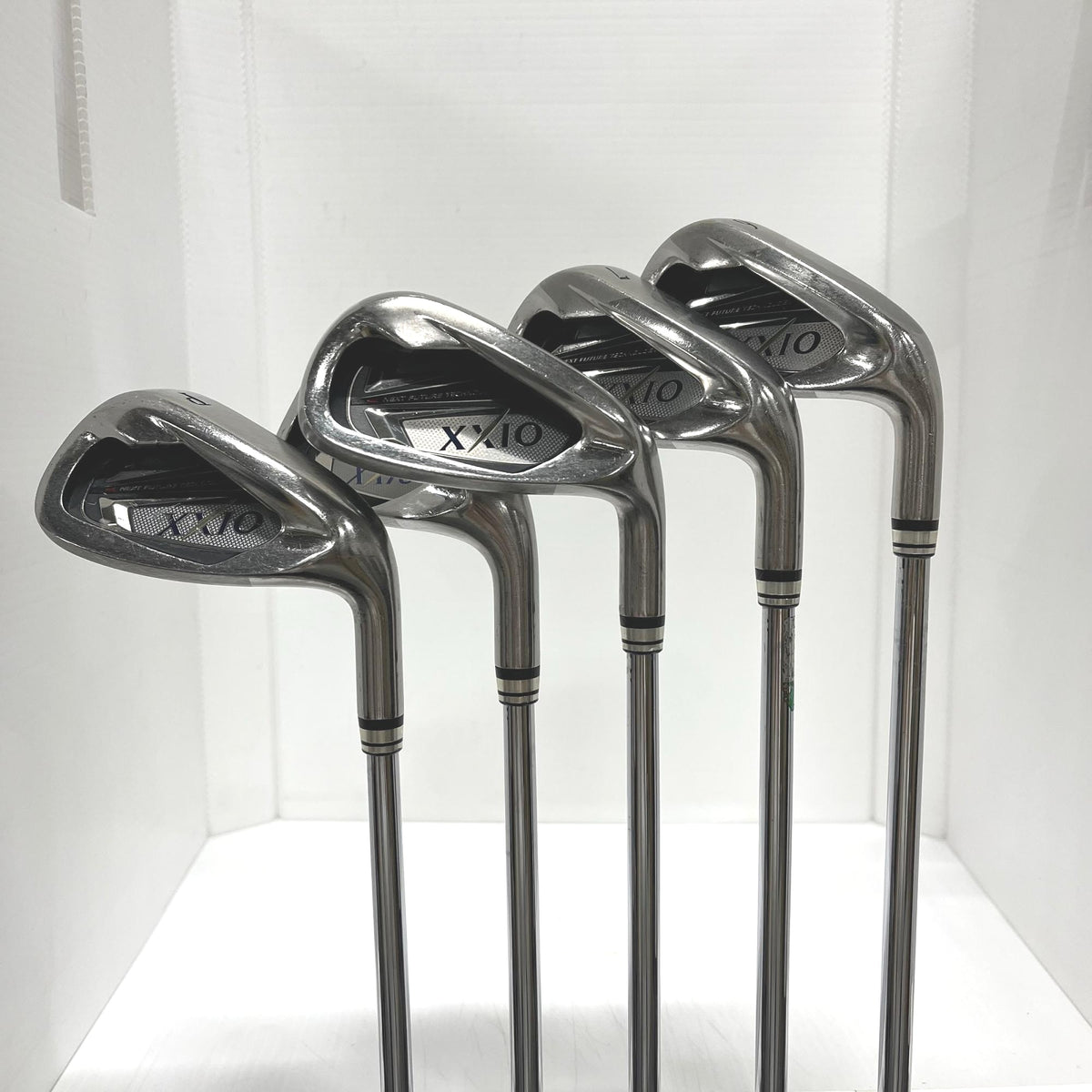 XXIO
 Iron Set XXIO (2014) NS PRO 900GH D.S.T for XXIO 5 pieces Men