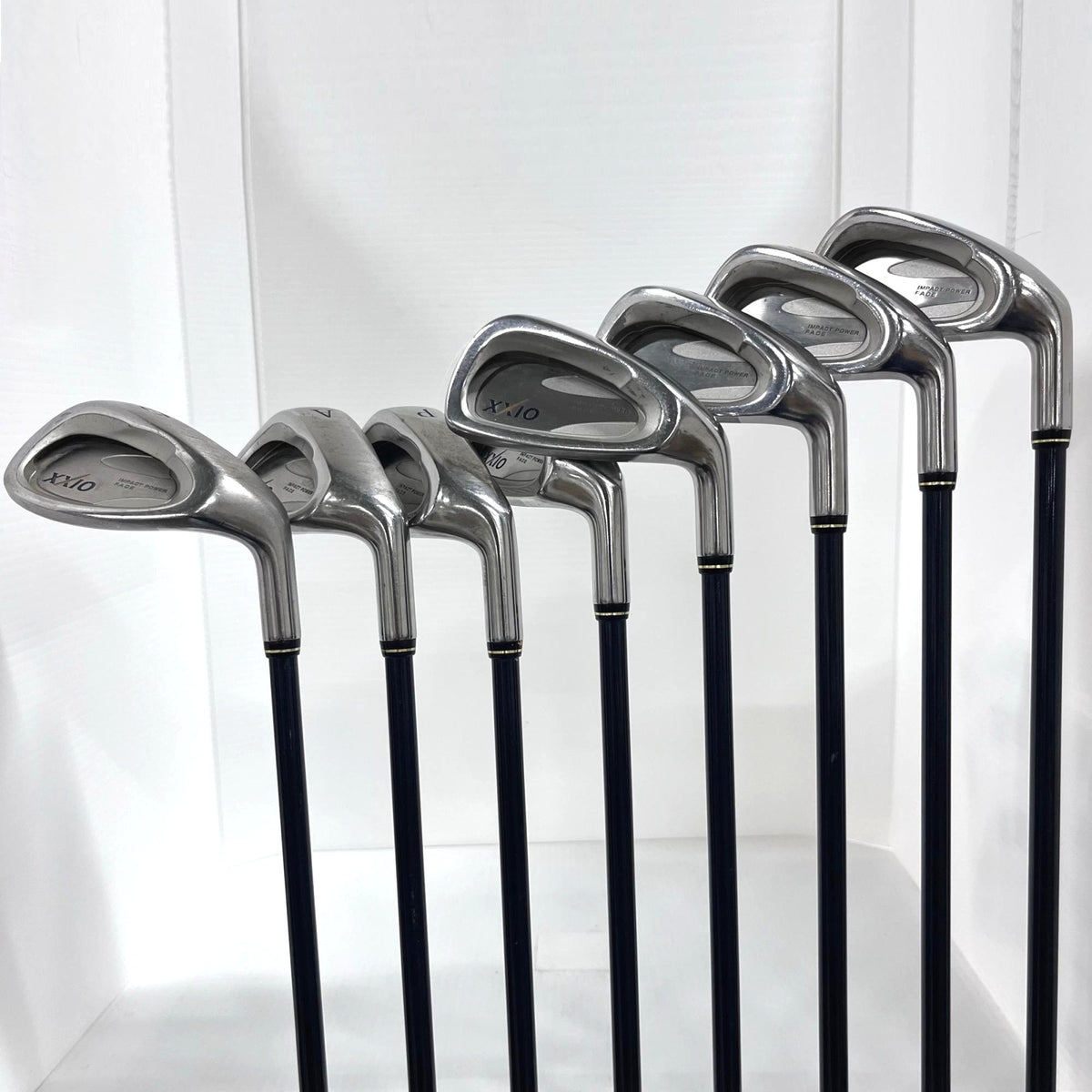 XXIO
 Iron Set XXIO (2002) XXIO MP200 8 pieces Men