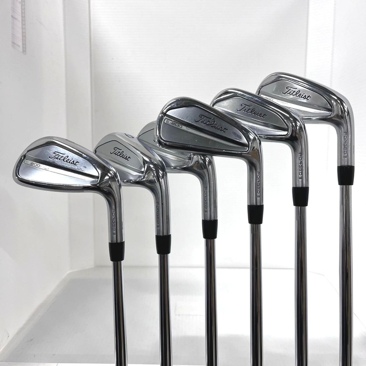 Titleist Iron Set Titleist T200(2023) Dynamic Gold 105 6 pieces Men