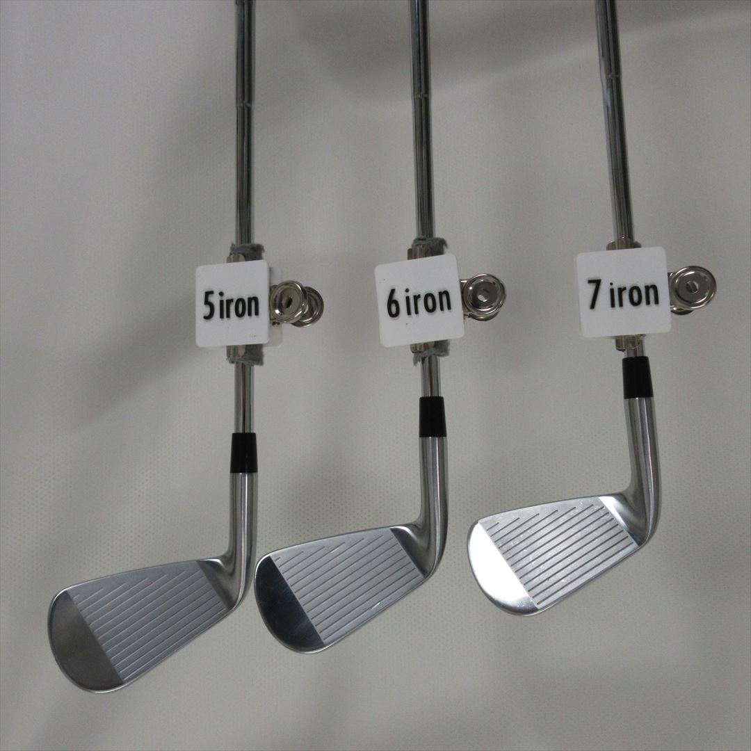 TaylorMade P7CB 2024 Iron Set 6-9+PW Dynamic Gold MID 115