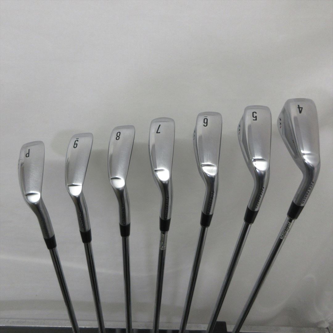 Dunlop Iron Set SRIXON ZX4 Stiff NS PRO ZELOS 8 7 pieces