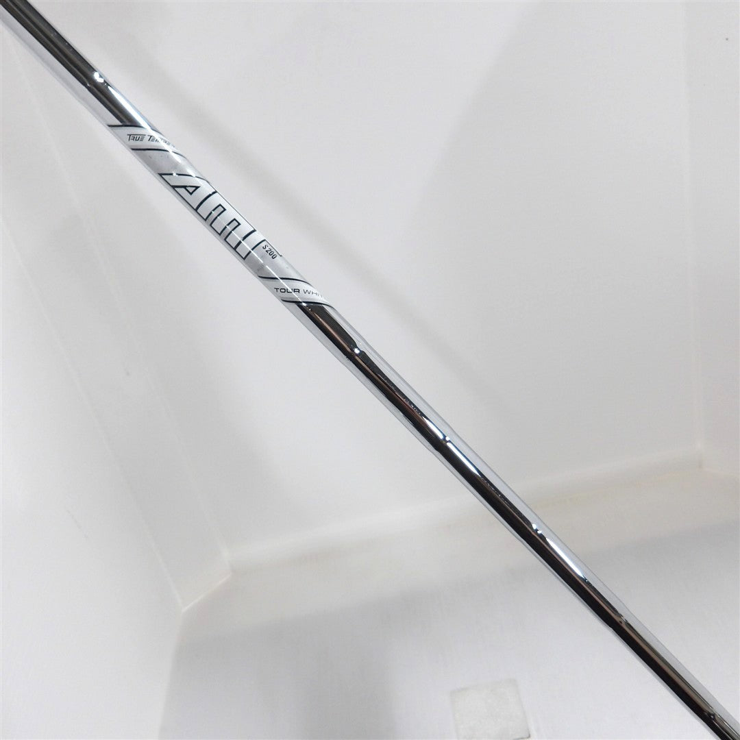 HONMA Iron Set TOUR WORLD TW747Vx Stiff AMT TOUR WHITE S200 6 pieces