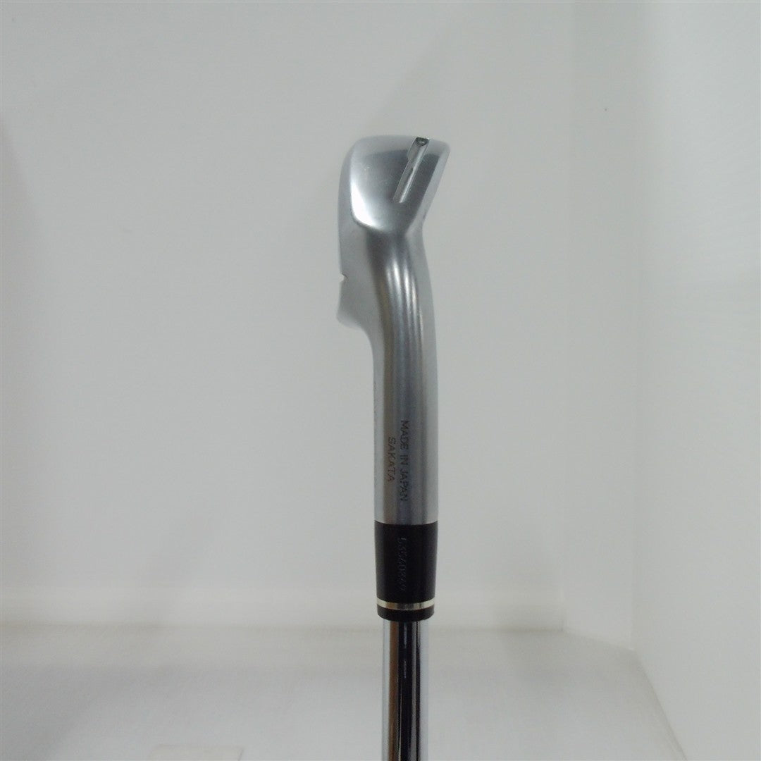 HONMA Iron Set TOUR WORLD GS Stiff Dynamic Gold EX TOUR ISSUE S200 5 pieces