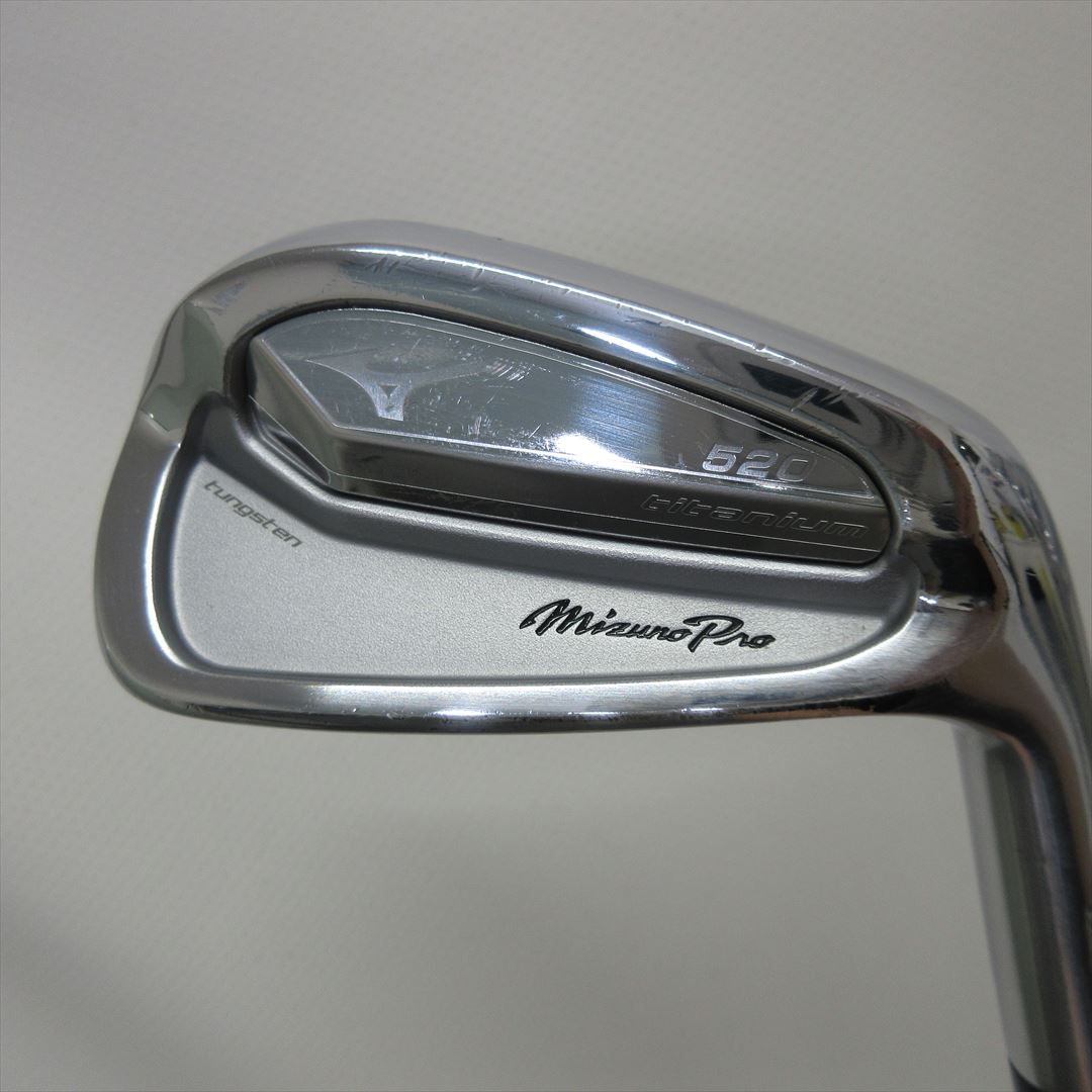 Mizuno Pro 520
