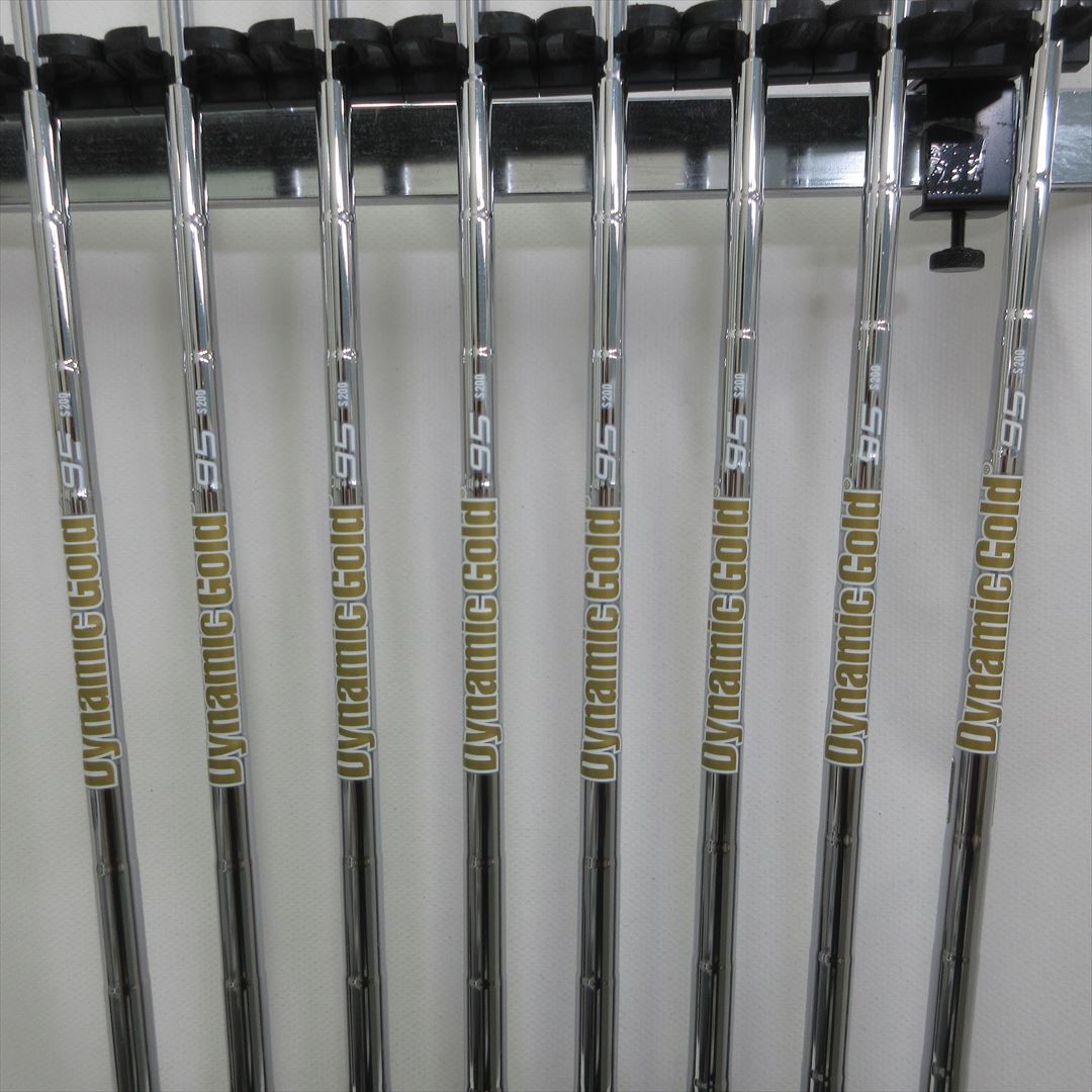 Ping Iron Set G425 Stiff Dynamic Gold 95 S200 8 Pieces Dot Color Black