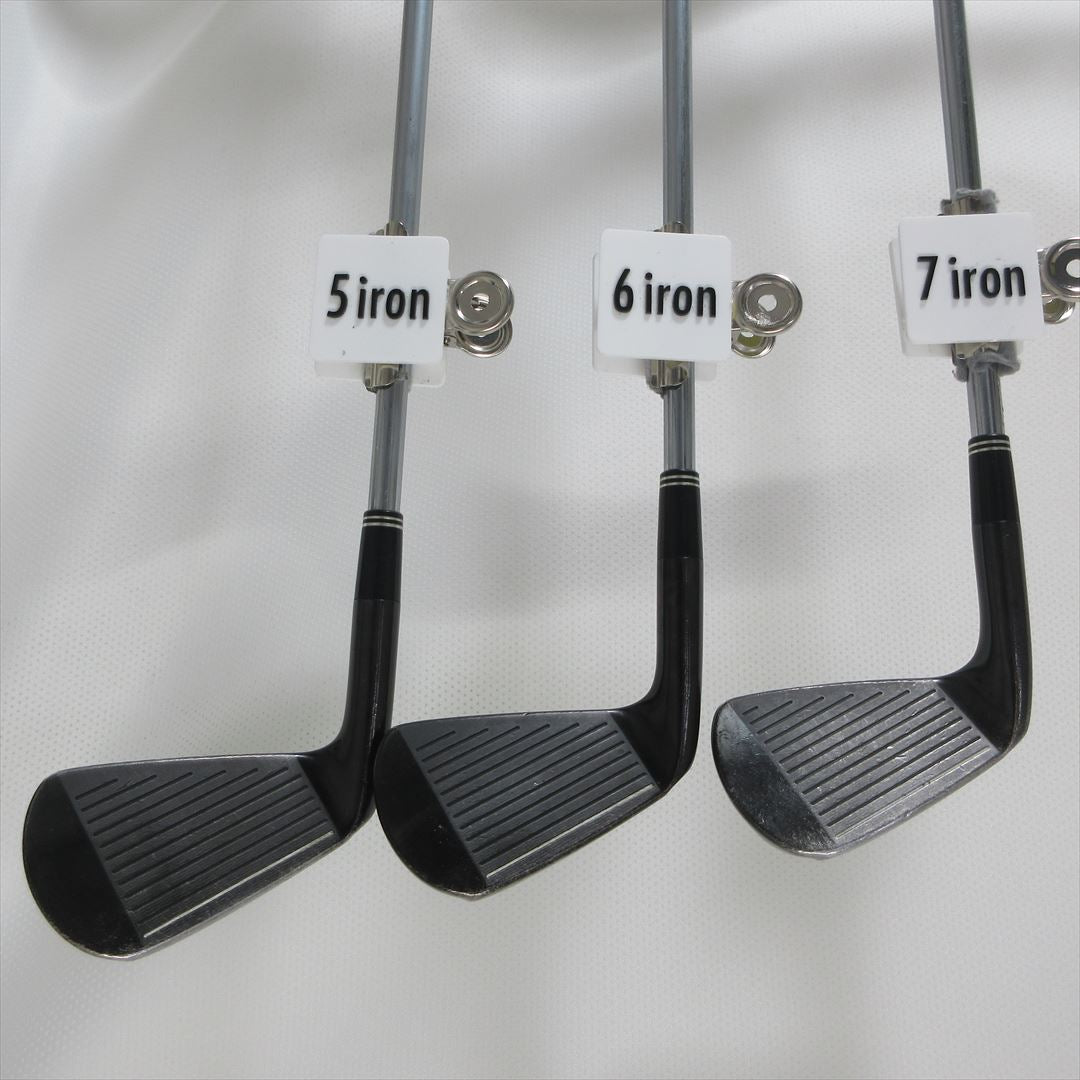 SRIXON Iron Set Z945 BLACK Stiff Dynamic Gold D.S.T Design Tuning S200 6 pieces