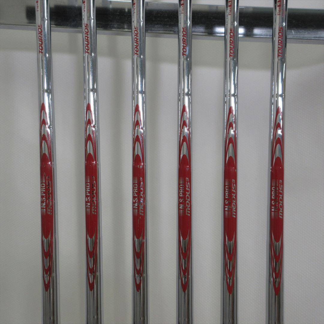 Bridgestone Iron Set TOUR B X-CB Stiff NS PRO MODUS3 TOUR105 6 pieces