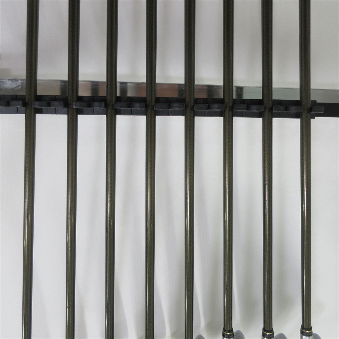 HONMA Iron Set BERES MG703 Regular 2S ARMRQ UD49 8 pieces HONMA Iron Set BERES MG703 Regular 2S ARMRQ UD49 8 pieces