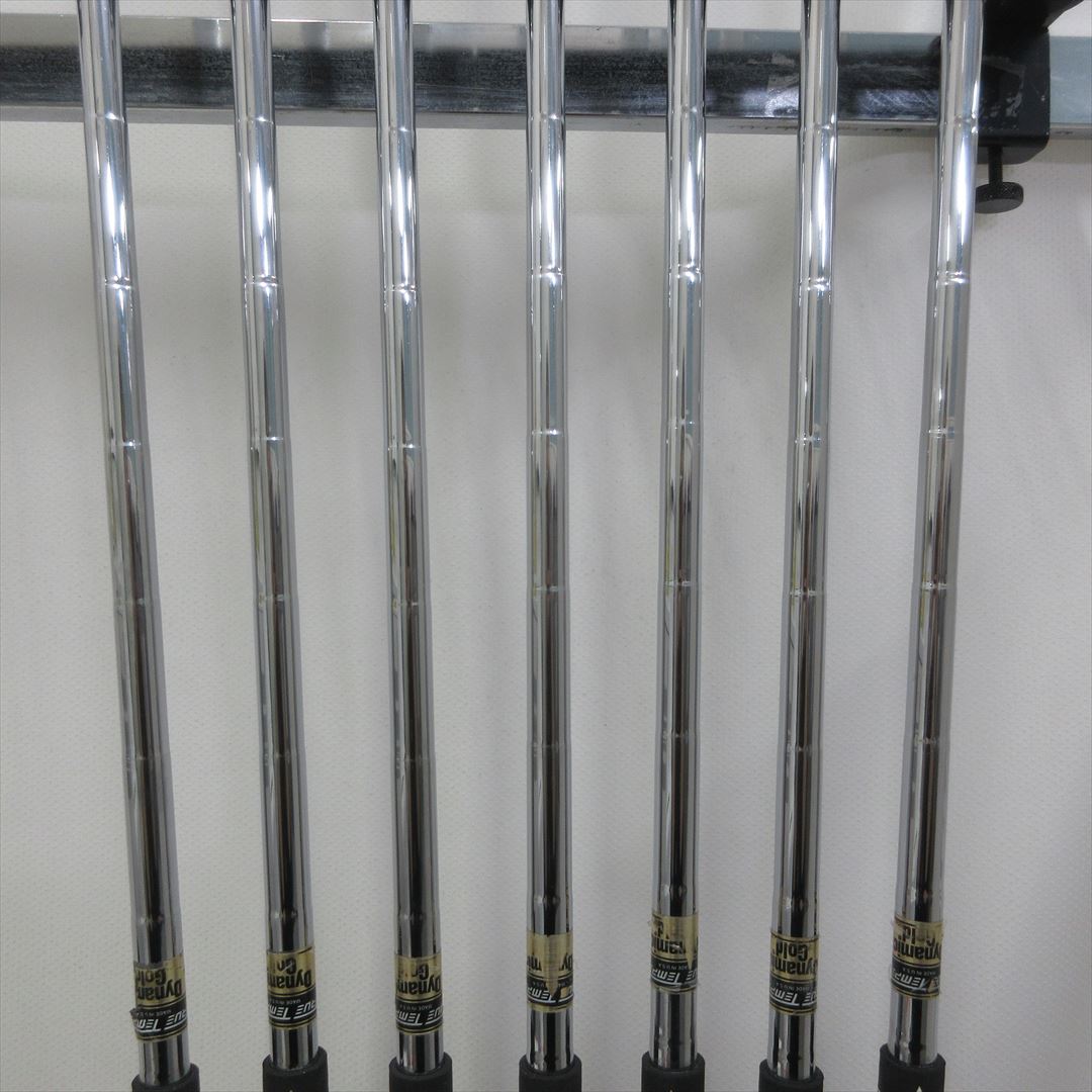 SRIXON Iron Set SRIXON Z745 Stiff Dynamic Gold S300 7 pieces