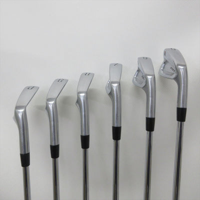 Bridgestone Iron Set TOUR B 201CB Stiff Dynamic Gold S200 7 pieces