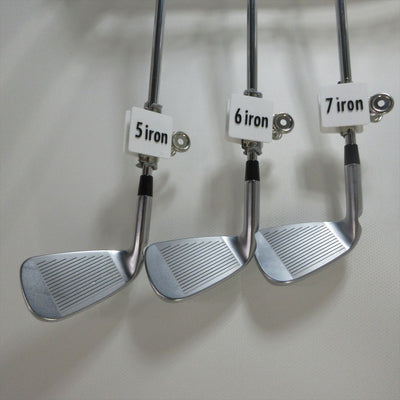 Ping Iron Set i525 Stiff Dynamic Gold S200 7 pieces Dot Color Black