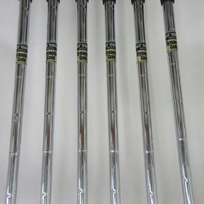 Ping Iron Set G425 Stiff Dynamic Gold S200 6 pieces Dot Color Black