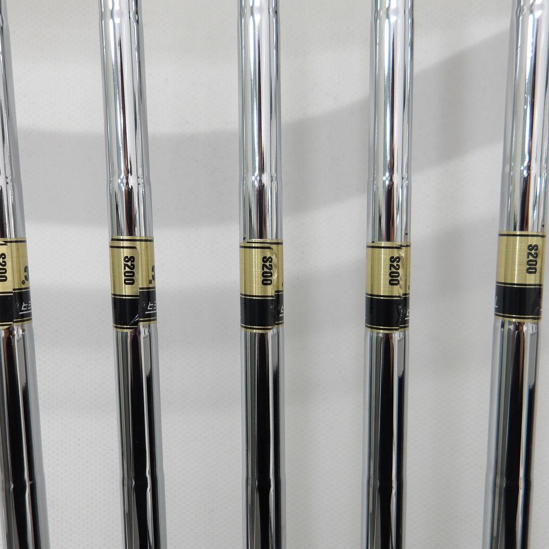 Akira Products Iron Set AKIRA PROTOTYPE KS-801 Stiff Dynamic Gold